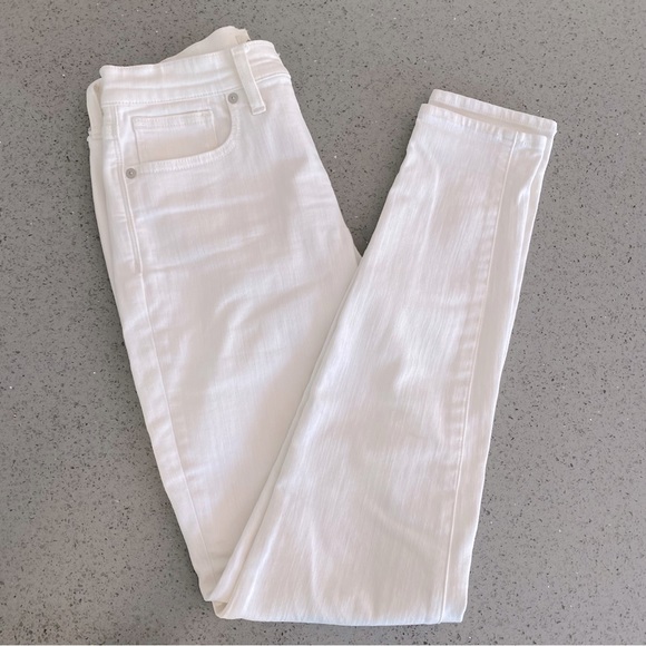 Madewell Tall 9” High-rise Skinny Jeans in Pure White | Size 27 - Picture 2 of 6